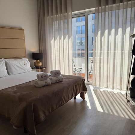 Ml Apartments Almada Panoramic Balcony Porto Exterior photo